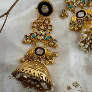 Naizhu Rhinestone Earrings