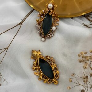 Naizhu Rhinestone Earrings