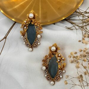 Naizhu Rhinestone Earrings