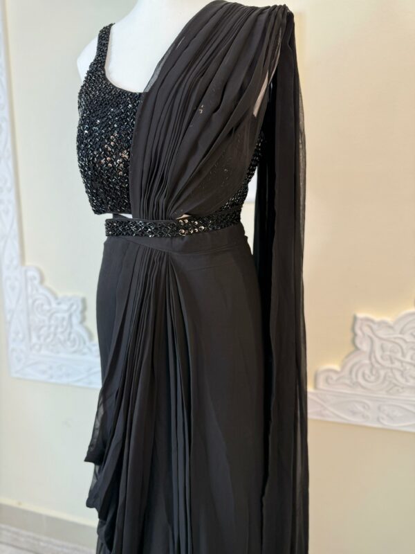 Black Saree - Image 5